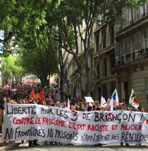 Solidaritetsdemo med de tre anklagede fra Briançon i den sydfranske by Marseille