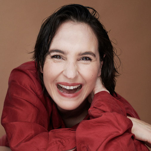 JENNIFER SABEL Nominierung Deutscher Schauspielpreis 2025 DRAMATISCHE HAUPTROLLE  für NADINE in "Ich sterbe. Kommst du?"
