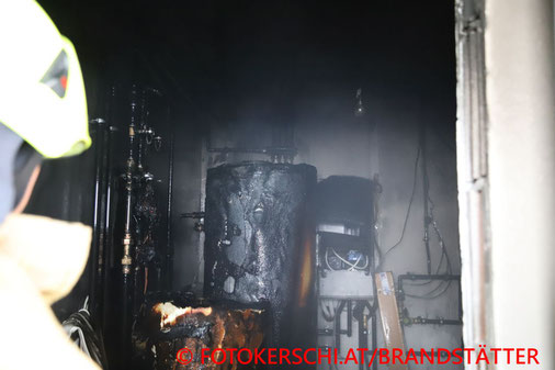 Feuerwehr, Blaulicht, Fotokerschi.at, Brand, Heizraum, Perg