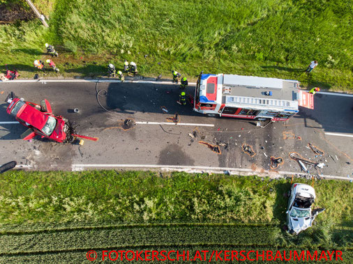 Feuerwehr, Blaulicht, Fotokerschi.at, Unfall, B131