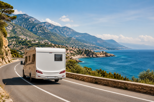 Preiswerte Wohnmobil CDW Versicherung für Mietfahrzeuge und Reisende und Urlauber aus Österreich und der EU. Hier häufige Fragen und Antworten wer sich versichern kann