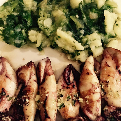 Tintenfisch, dazu Mangold mit Kartoffeln