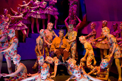 Douce et Barbe Bleue I. Aboulker Maîtrise de l'Opéra B. Ohanian mise en scène J.R. Vesperini Tng 2011