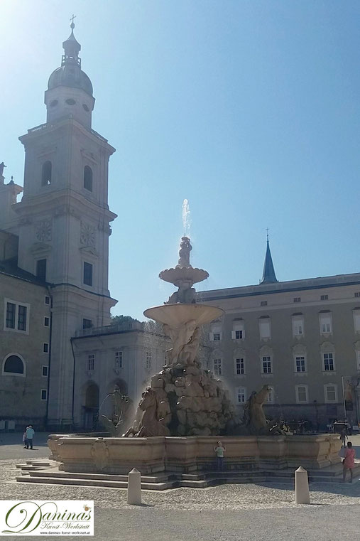 Alte Residenz am Residenzplatz - neben dem Salzburger Dom