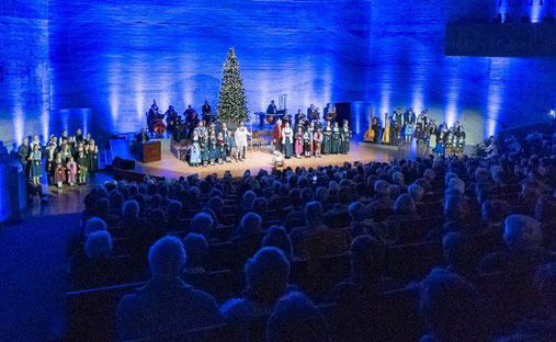 WEIHNACHTSFESTSPIELE HEILIGE NACHT Große Bühnenproduktion