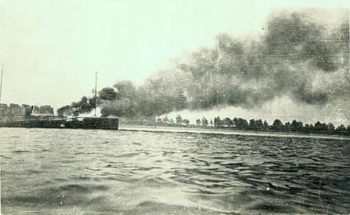 Brand eines Schnellbootes auf dem Priwall in Travemünde ca. 1926 - Foto: Archiv 7. SGschw