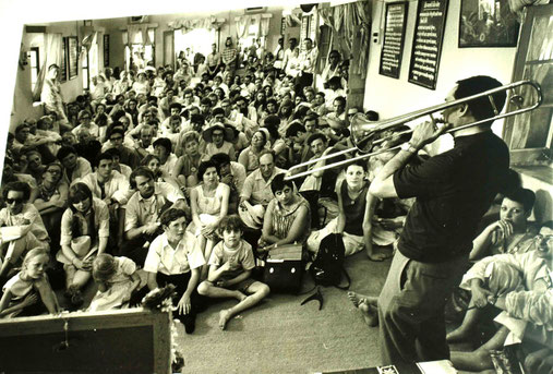 Henry playng in India