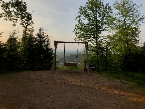 Himmelsschaukel "Weitblick" des Schwarzwälder Genießerpfades Durbacher Weitblick