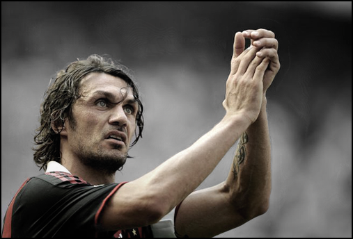 Le visage de Paolo témoigne une certaine amertume suite aux sifflets lors de ses adieux à San Siro