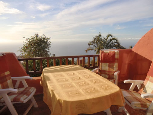 Ferienwohnung auf exclusiven Villenanwesen mit Pool für Familienurlaub auf teneriffa in El Sauzal 