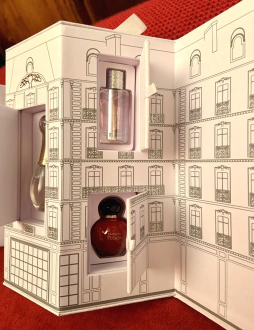 MINIATURES JOY EN HAUT ET  HYPNOTIC POISON