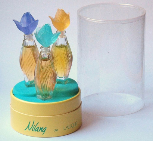 COFFRET ROND NILANG - AVEC 3 MINIATURES DIFFERENTES : BOUCHON EN PLASTIQUE DE COULEUR VARIEE