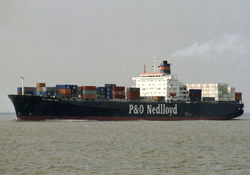 Foto vom P&O Nedlloyd Containerschiff "Palliser Bay"