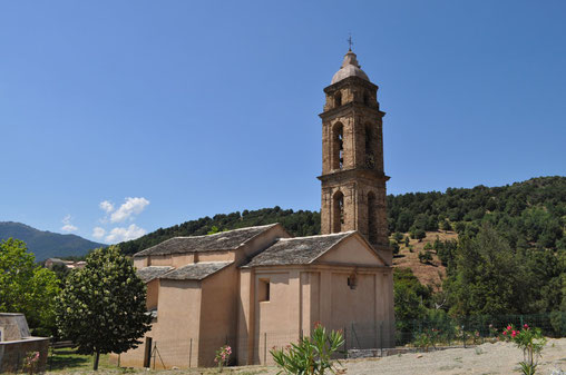 San Lorenzo - édifiée sur une église romane du XIè s. reconstruite au XVIIIè s.