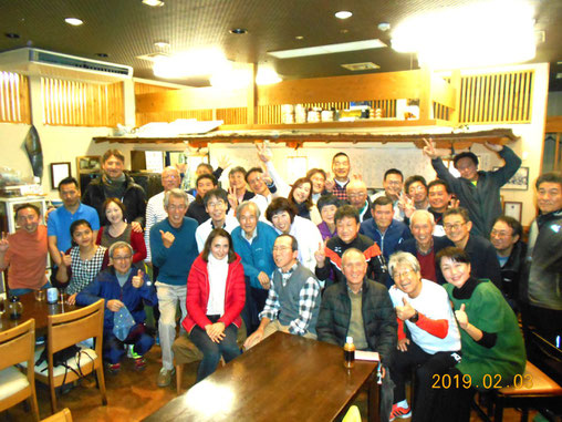 飛び入り参加の方も交えてワールドワイドな新年会となりました!