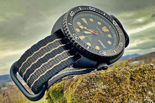 Zulu Superseal PVD 5 Ring »New Bond« an Seiko SBDCY005