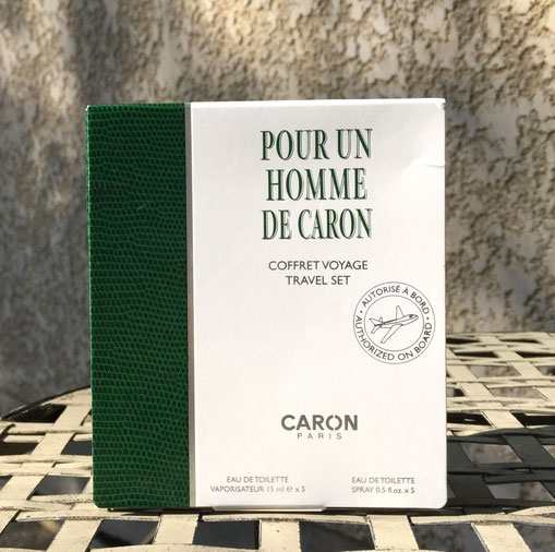 POUR UN HOMME DE CARON - COFFRET VOYAGE COMPORTANT 5 VAPORISATEURS EAU DE TOILETTE 15 ML