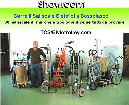 Foto dei modelli di carrello saliscale nello show room TCS ad inizio 2015