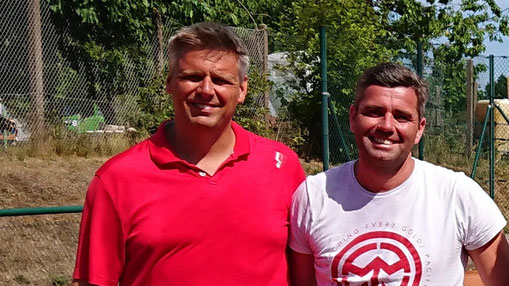 Frank Bobzien (TV Satrup) und Jann Iven Jensen vom Rödemisser SV