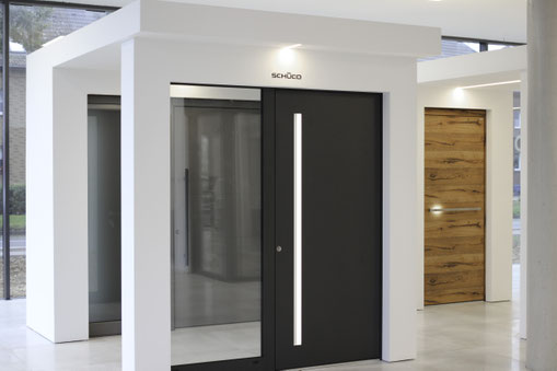 Alu Türe mit glatter Füllung - Voth Baudesign