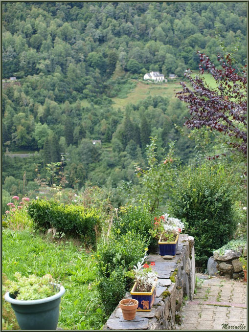 "Jardin suspendu" sur les hauteurs du village d'Aas, Vallée d'Ossau (64)