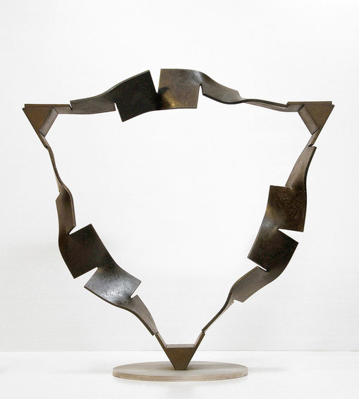 Metamorphosis - samsara (rinne) ＜No.M-45＞　　　　　　　mild steel ／ H.46x46x20cm ／ 2014