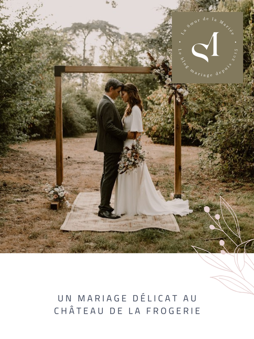 Image de mariés devant une arche de cérémonie laïque, publiée sur un article de blog mariage de La soeur de la mariée, d'un mariage décoré par My Daydream Wedding