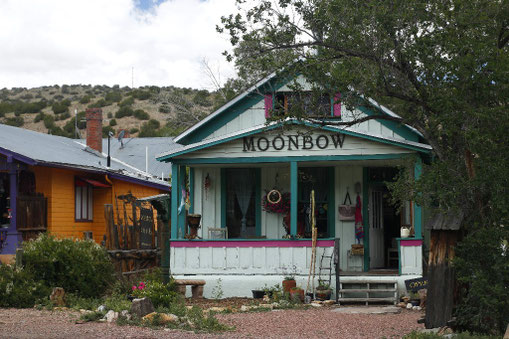 Turquoise Trail history - take a road trip and discover the art town of Madrid New Mexico
