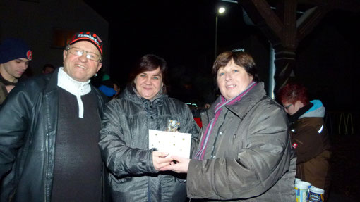 Auf dem Foto von links: Rainer Stock, Simone Pfeifer und Doris Roth