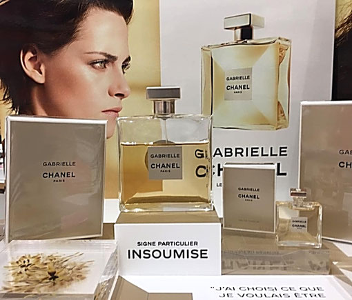 Chanel Flacons Collectionsautourduparfum Par Annick Augu