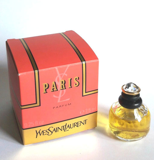 PARIS - MINIATURE PARFUM AVEC BOUCHON NOIR SURMONTE D'UNE PIERRE IMITANT UN DIAMANT : BOÎTE SIMPLE