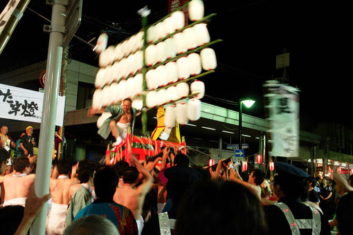 これがまき夏祭り＆やかた竿燈！ア・ツ・イです