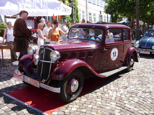 Hanomag "Rekord" von Pisoni/Thon aus Hannover. Baujahr 1933, 4 Zyl., 1504 ccm, 35 PS, Sitze: 98 km/h