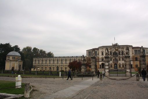 PIAZZOLA SUL BRENTA villa contarini