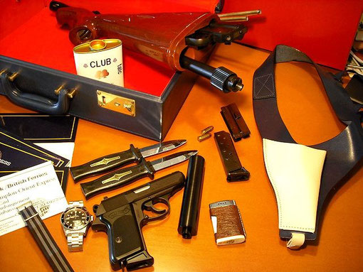 007ジェームズ・ボンド JAMES BOND, アタッシュケース,briefcase,AR-7,AR7