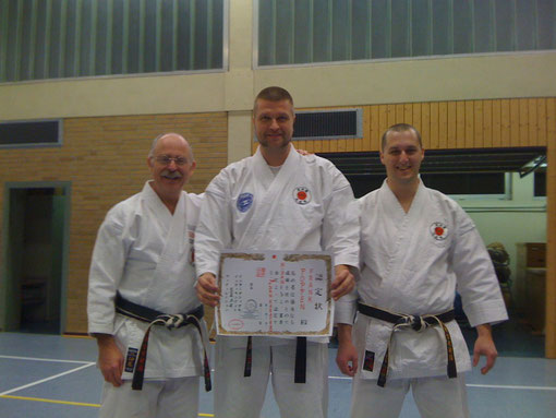 Urkunde II.DAN Karate-Do, links Prof.Dr.med Helmut Kogel, rechts Dr.rer.nat. Lutz Kogel