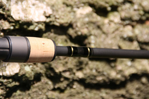 Rutenbau, Spinnrute, Kreuzwicklung, Fuji DPS, Split Grip, Custom Rod, Ringe entfernen, Ringwicklung, Lack, Kork, Duplon, Endkappe