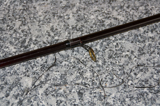 Rutenbau, Spinnrute, Kreuzwicklung, Fuji DPS, Split Grip, Custom Rod, Ringe entfernen, Ringwicklung, Lack, Kork, Duplon, Endkappe