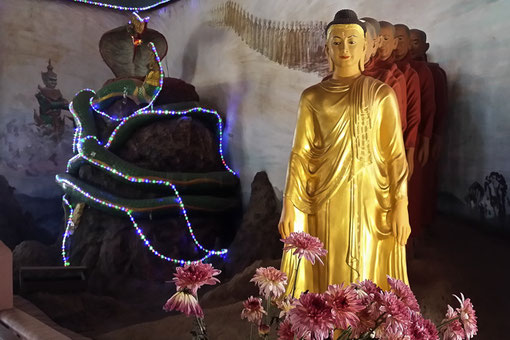 Buddhismus: Tod und Bestattung im Kreislauf von Leben und Wiedergeburt