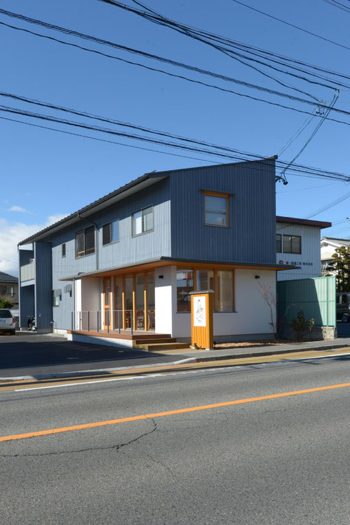 ベーカリーショップ　クロリ・BREAD＆LIFE　店舗併用住宅　松本市　新築工事　長野県松本市の建築家　建築設計事務所　竣工写真