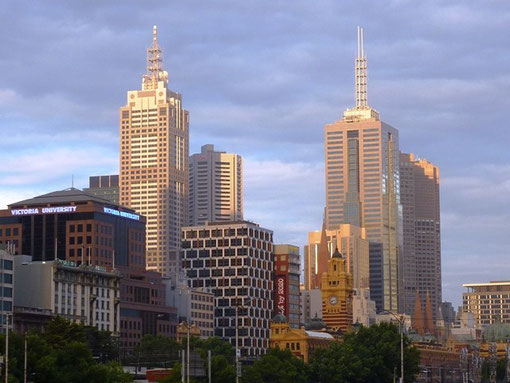Die letzten Sonnenstrahlen am Xmas-Day auf Melbourne Downtown