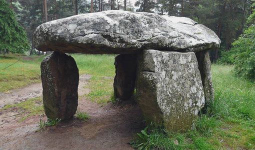 dolmen de Saint-Nectaire