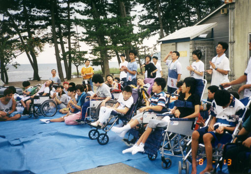 　　　　　　　　　　　　　びわ湖でのうみキャンプ（1998.8）