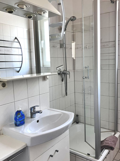 Foto Ferienwohnung Alte Schule Bokel - Bad mit Dusche