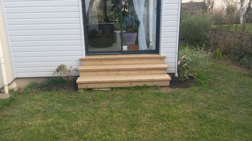 MARCHES EN BOIS JARDIN