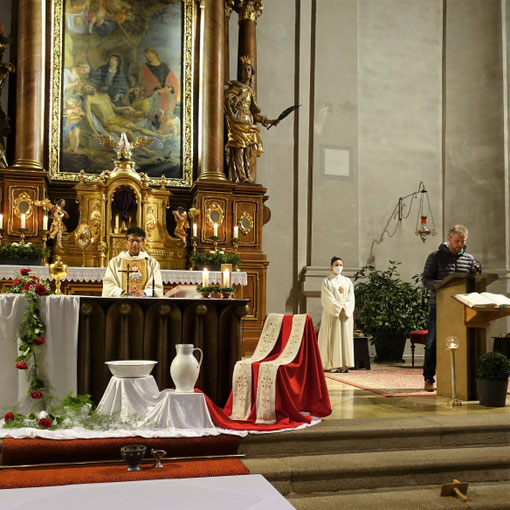Abendmahlfeier am Gründonnerstag mit Pfarrer Joseph