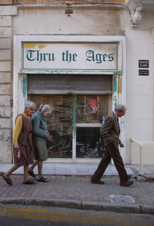 J.v.Troschke, Die Kunst des Alterns von Häusern und Menschen in Malta, 2009/2010
