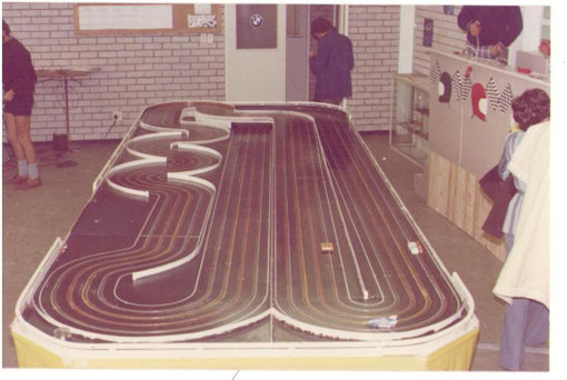 Newcastle. 4 voies