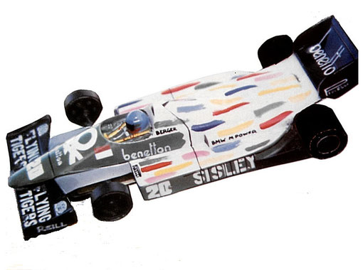 La Benetton B186 BMW de Gerhard Berger au grand prix de Monaco réalisée par Mick Harvey pour le Grand Prix de slot racing de Grande Bretagne 1986.