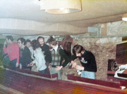 Slot racing 1978 Château-Gontier. Jean-Pierre Sutter , Jean-Pierre Chesne à gauche. Gil Michel à droite